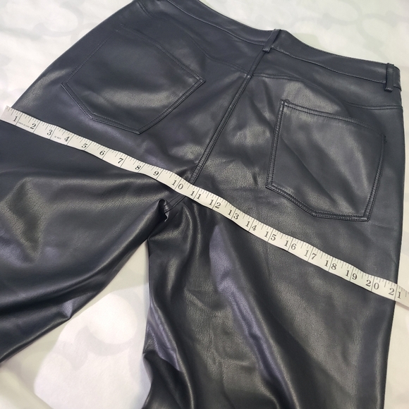 Zara Faux Leather The 90s Full Length Black Straight Leg Pant Women's Size‎ 12 - Picture 9 of 13
